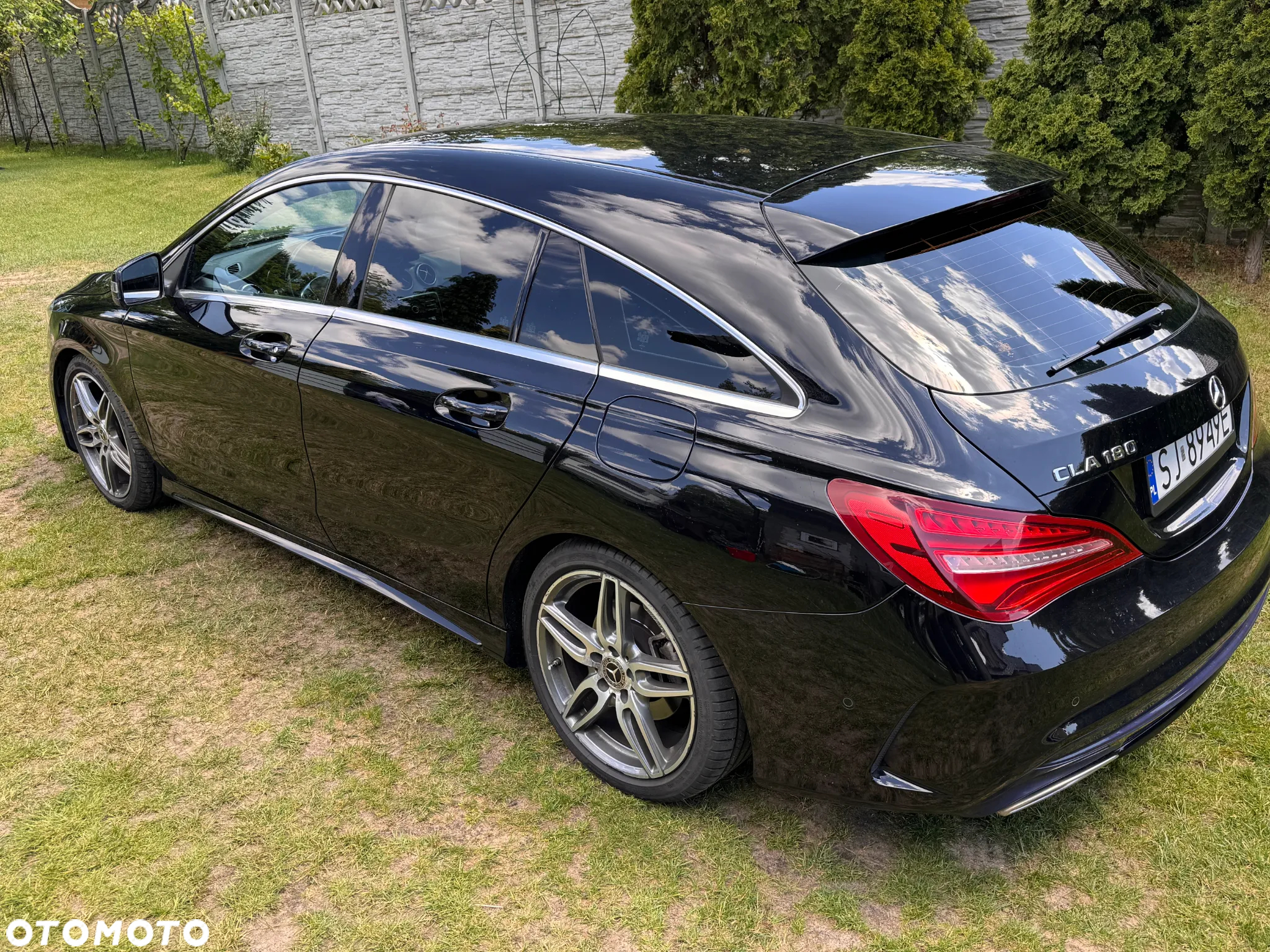 Mercedes-Benz CLA Shooting Brake 180 7G-DCT AMG Line - 23