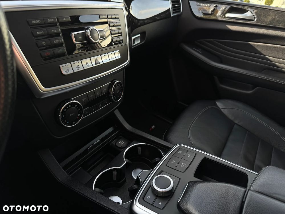 Mercedes-Benz ML 350 BlueTEC 4MATIC 7G-TRONIC Edition 1 - 19