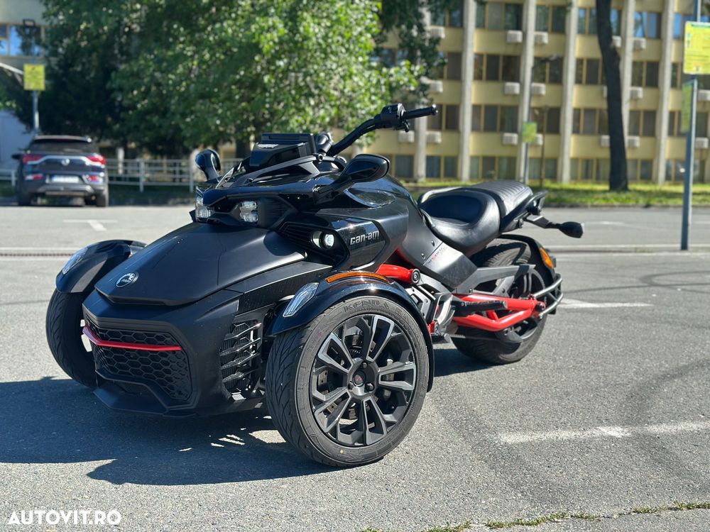 Can-Am Spyder - 3