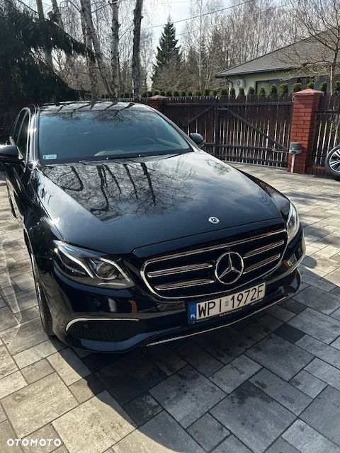 Mercedes-Benz Klasa E 250 9G-TRONIC - 1