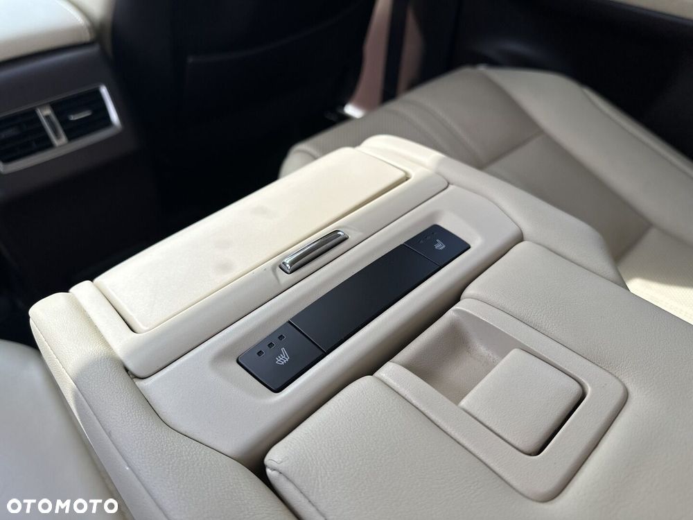 Lexus RX - 23