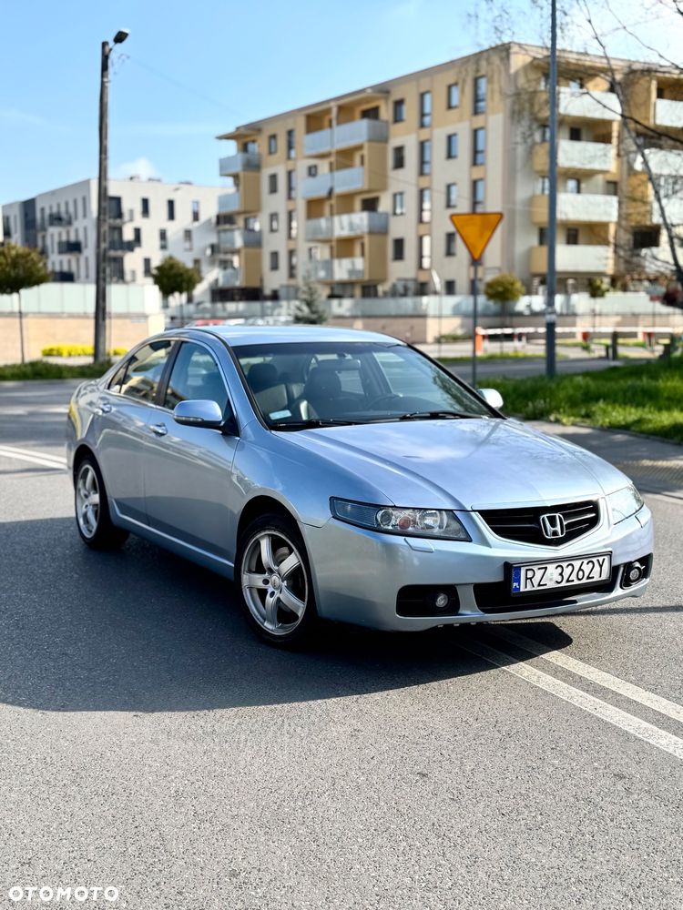 Honda Accord 2.0 i Automatik Executive - 1