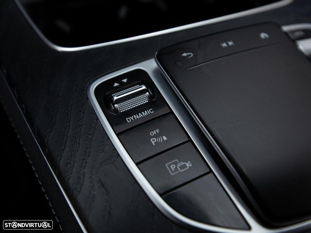 Mercedes-Benz E 300 de 9G-TRONIC - 26