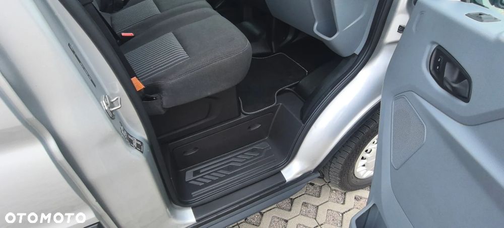 Ford Transit - 22