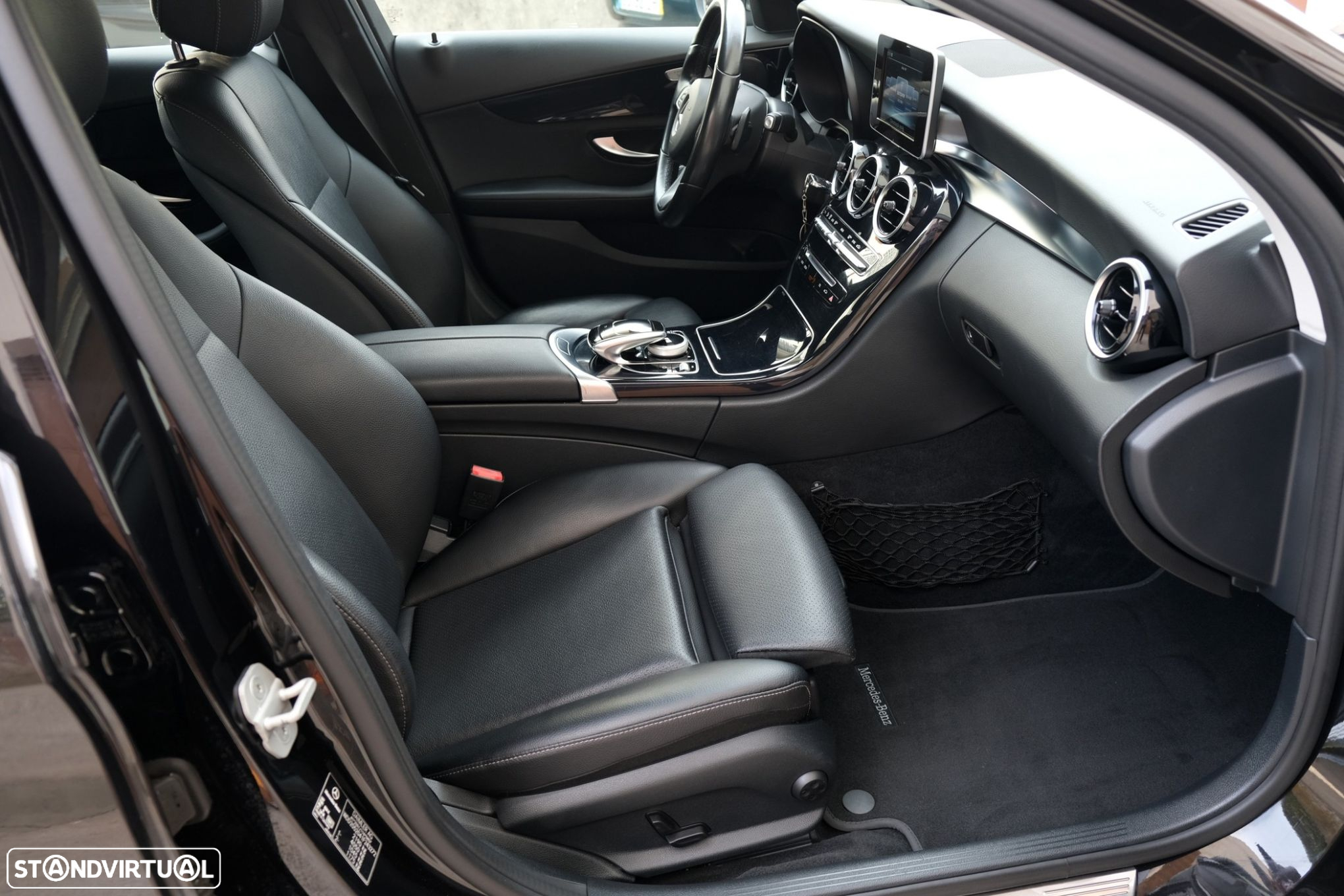 Mercedes-Benz C 220 - 13
