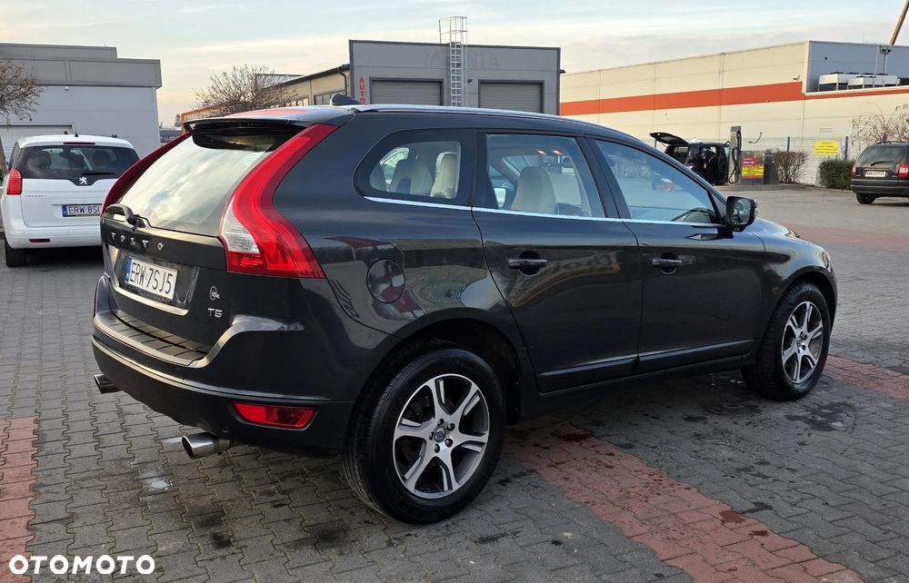 Volvo XC 60 T5 Powershift RDesign - 4
