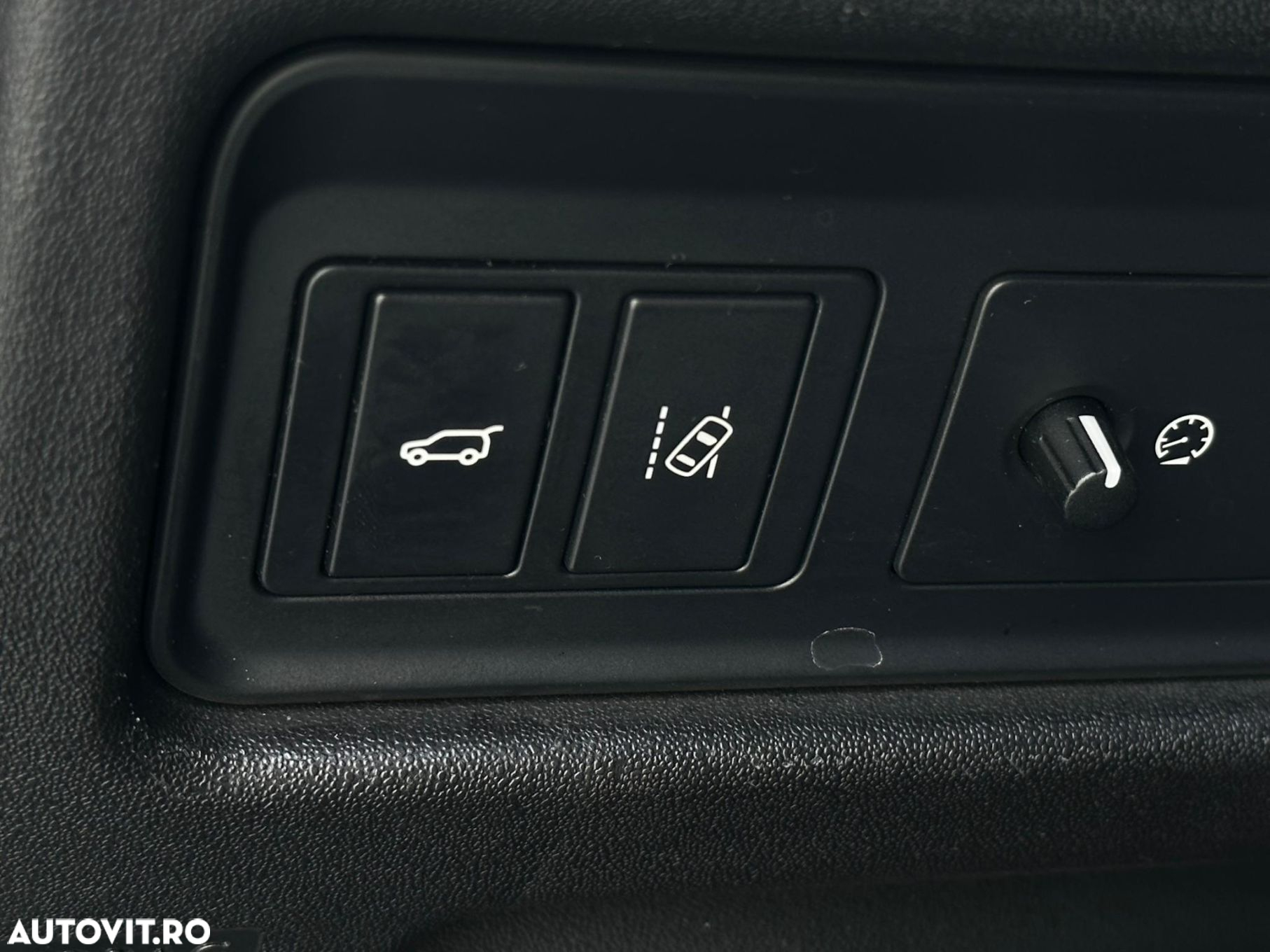 Land Rover Discovery Sport - 23