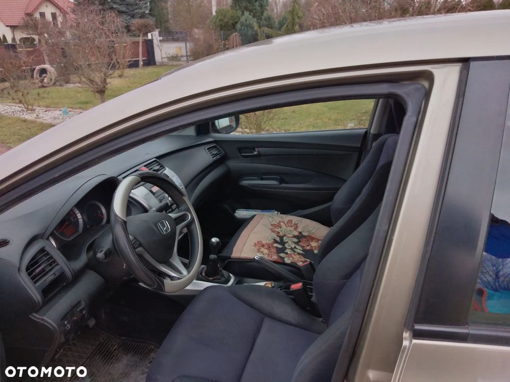 Honda City 1.4 Comfort - 6