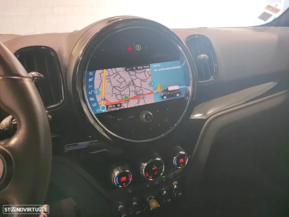 MINI Countryman Cooper SE ALL4 Auto - 7