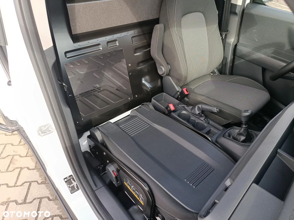 Ford Transit Courier - 7