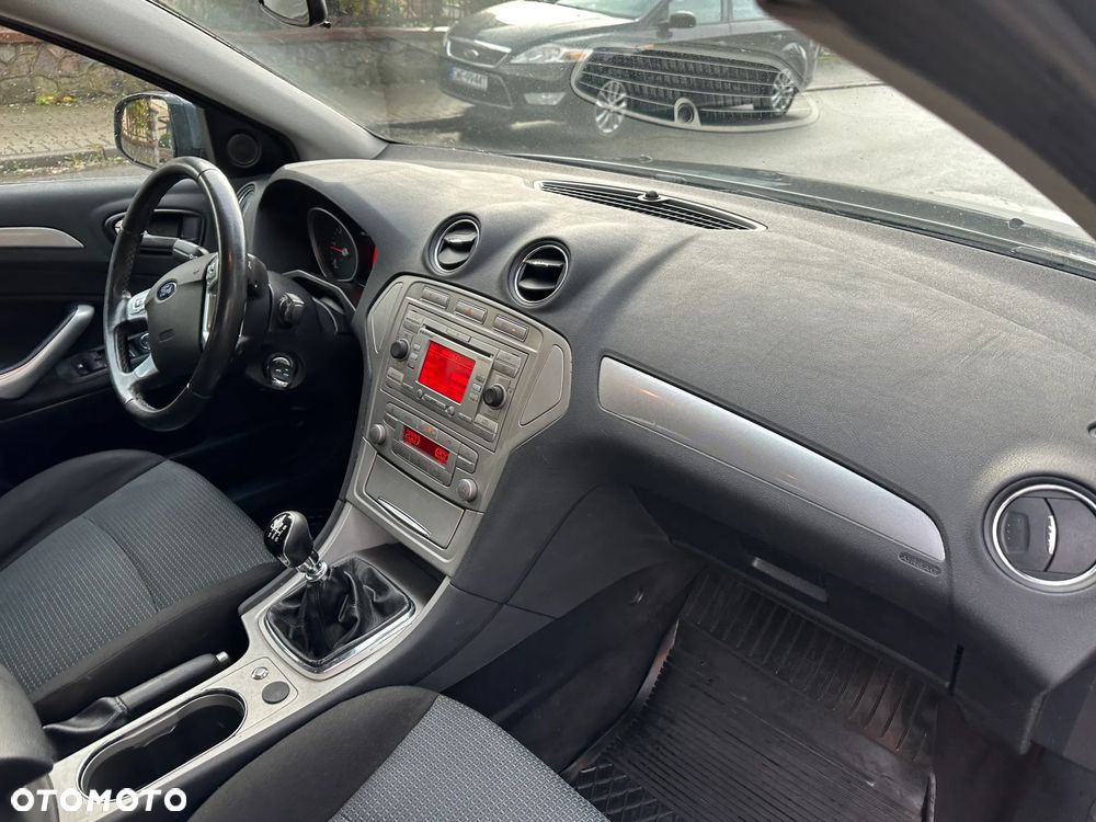Ford Mondeo SW 2.0 TDCi Trend - 4
