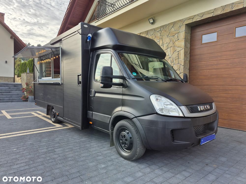 Iveco FoodTruck Sklep Bar Specjalny Samochód gastronomiczny - 2