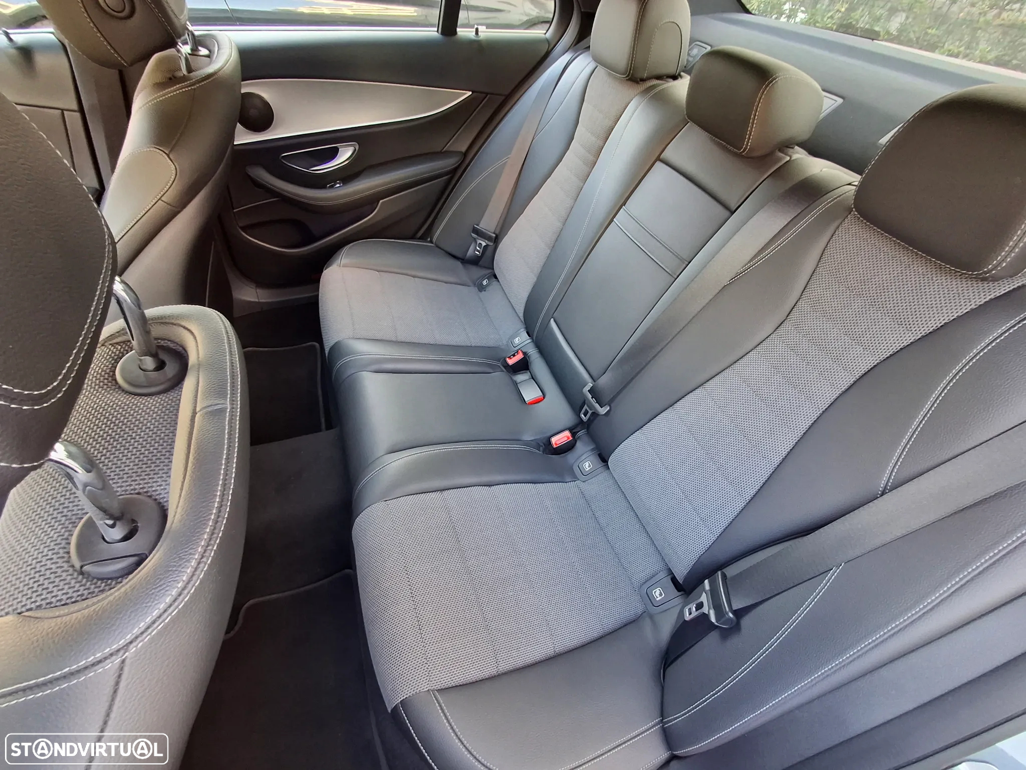 Mercedes-Benz E 220 d Avantgarde+ - 6