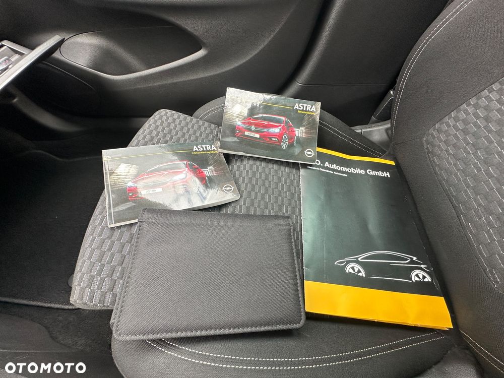 Opel Astra 1.6 Turbo Start/Stop Dynamic - 29