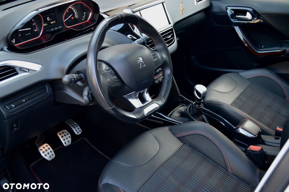 Peugeot 2008 BlueHDi FAP 120 STOP & START GT-Line Edition - 7