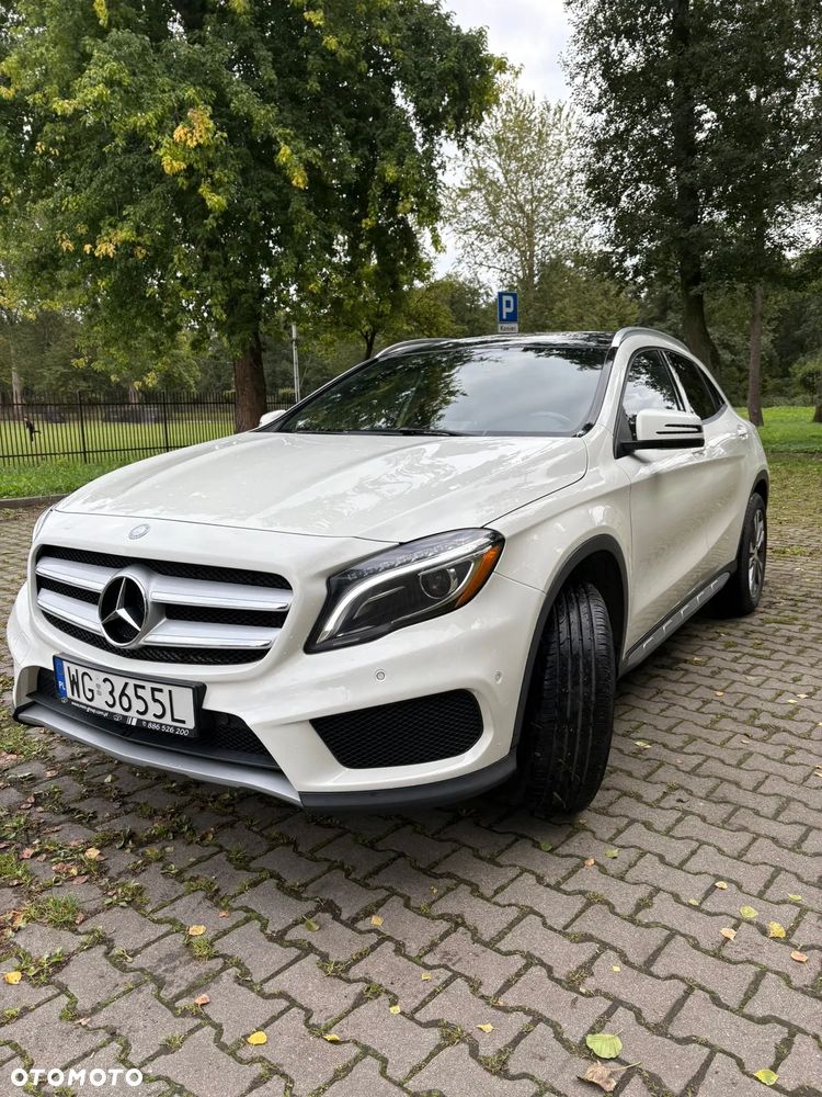 Mercedes-Benz GLA 250 4-Matic AMG Line - 10