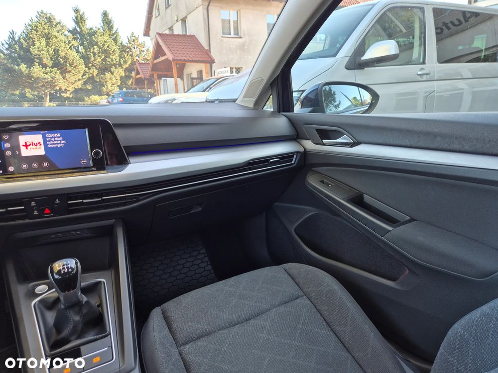 Volkswagen Golf - 23