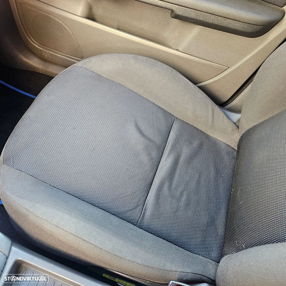 Ford Focus 1.6 TDCi Connection - 15