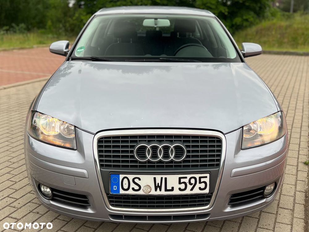 Audi A3 Sportback - 1
