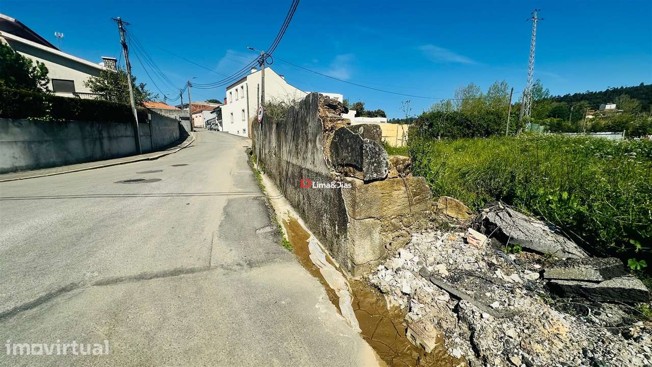 Terreno urbano com acesso pavimentado - Grande imagem: 5/13