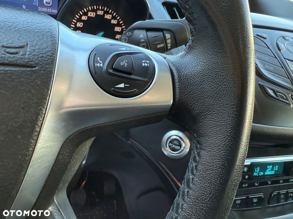 Ford Kuga 2.0 TDCi 2x4 Titanium - 20