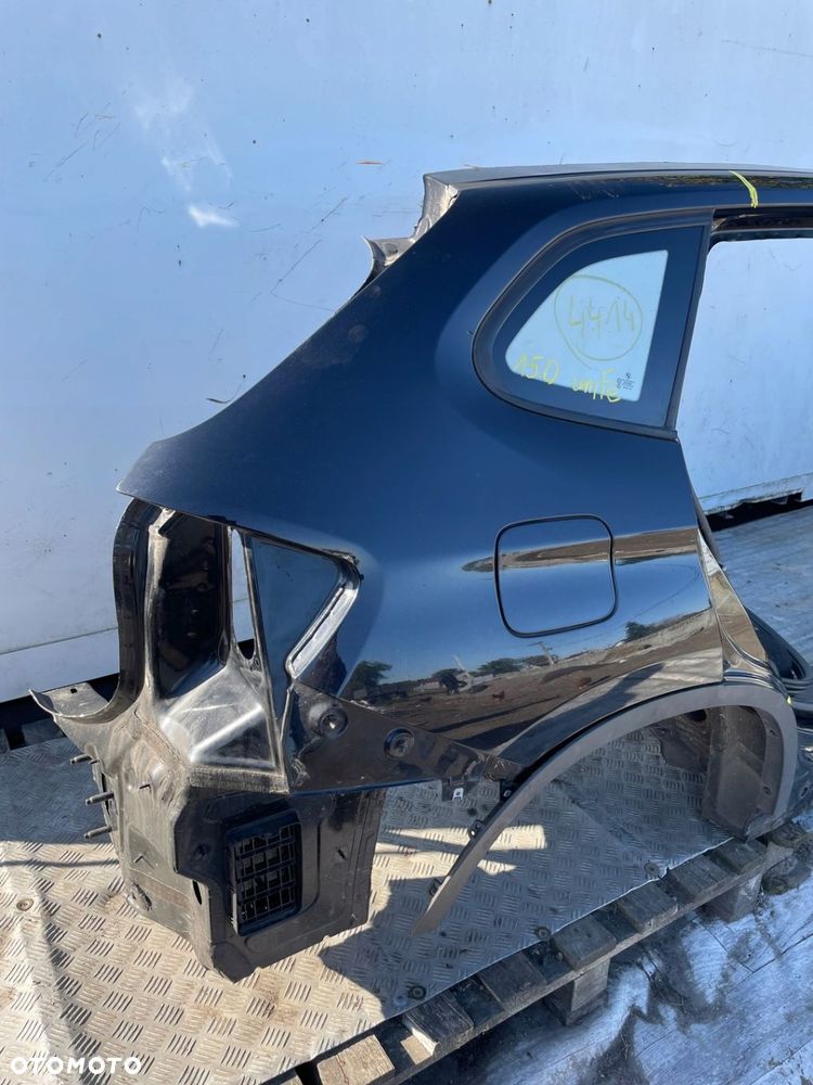 Blotnik poszycie cwiartka szyba listwa prawy tyl 475 475/9 BMW X1 E84 - 4