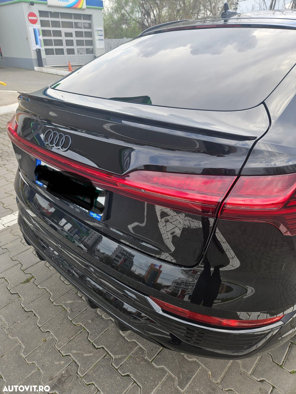 Audi Q8 e-tron 55 quattro S Line - 13