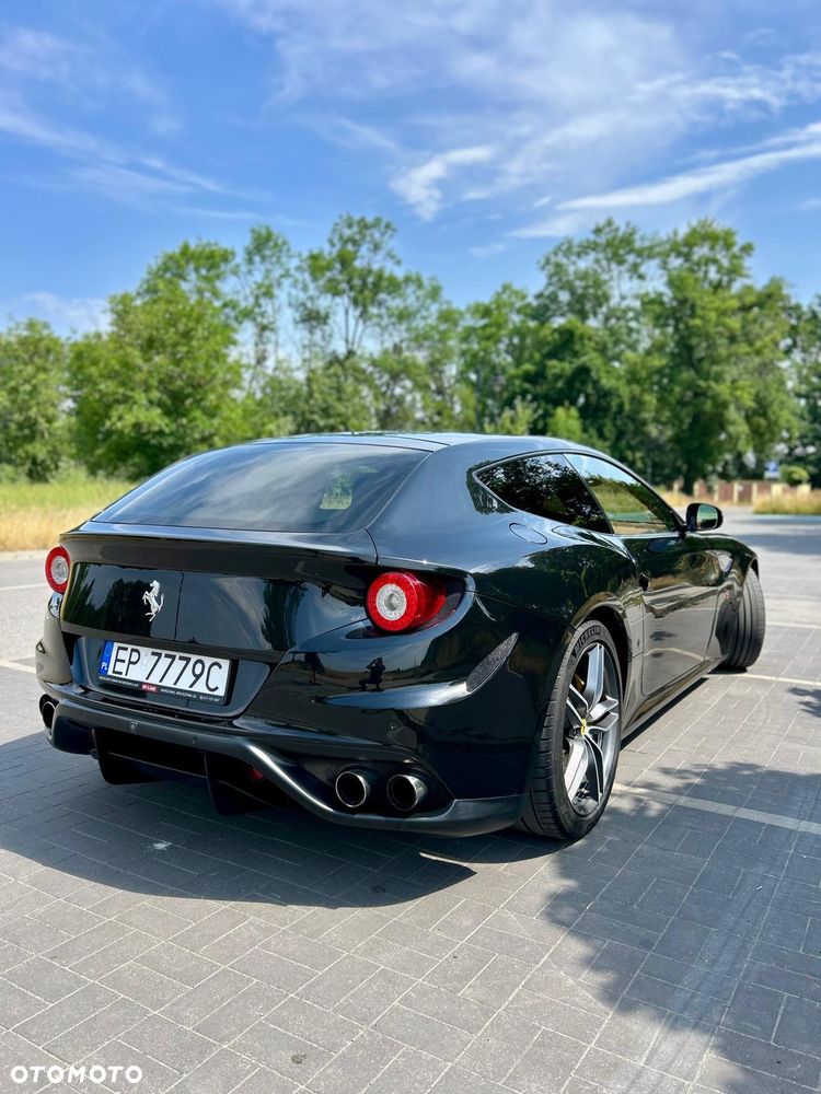 Ferrari FF - 20