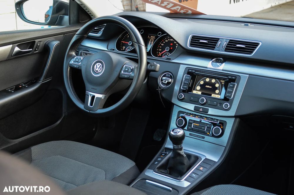 Volkswagen Passat 2.0 Blue TDI SCR Comfortline - 4