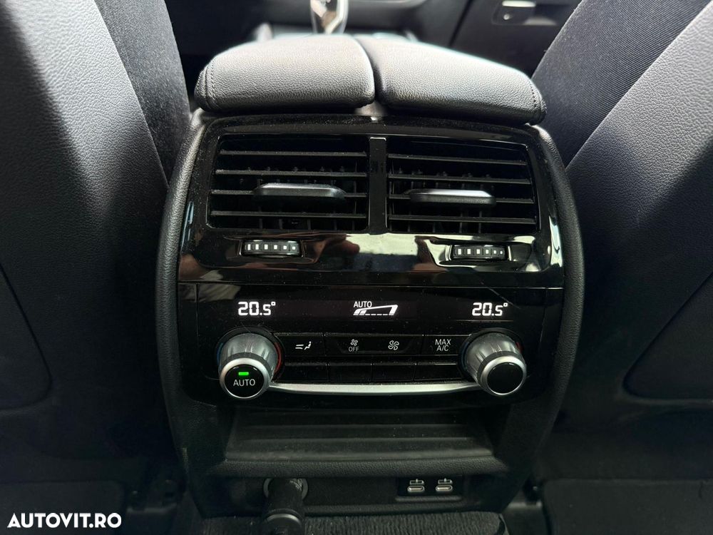 BMW Seria 5 530i Aut. Sport Line - 9