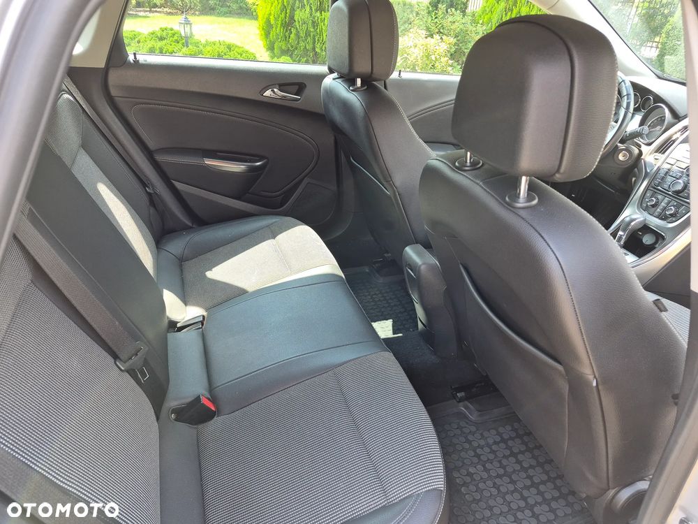 Opel Astra 2.0 CDTI DPF Automatik Cosmo - 7