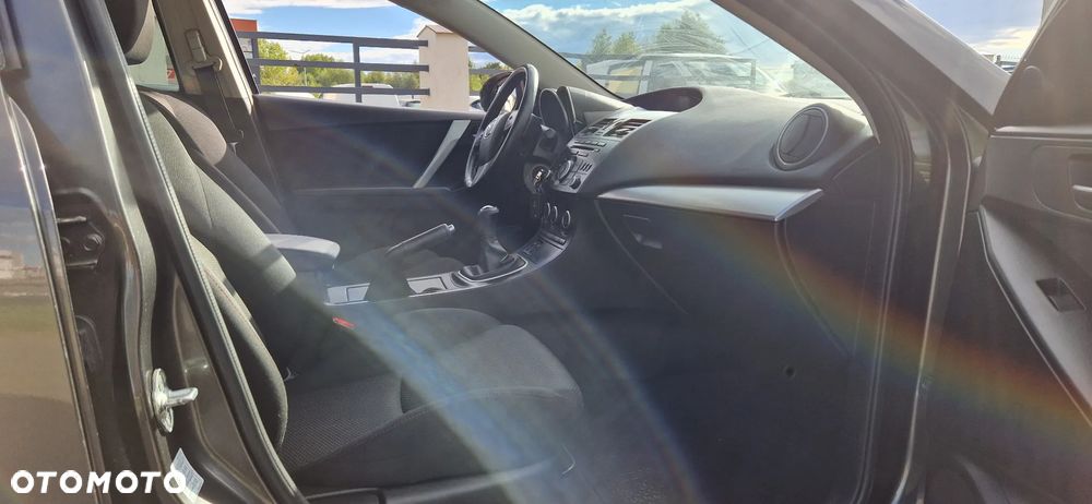 Mazda 3 - 10