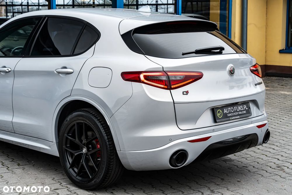 Alfa Romeo Stelvio 2.0 Turbo Veloce Q4 - 10