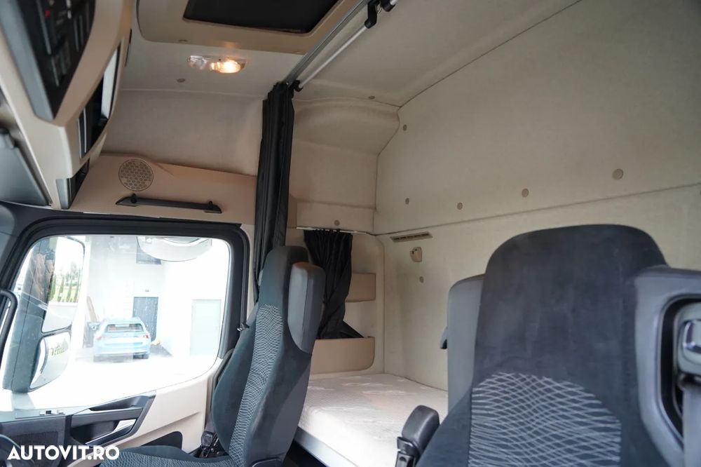 Mercedes-Benz ACTROS 2545 / CORTINĂ  8,8 m / DHOLLANDIA LIFT - 2.000 KG / PODEA REZISTENTĂ / PUNȚ DE DIRECȚIE / EURO 6 - 25