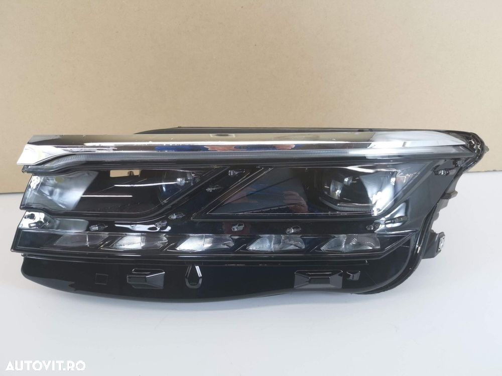 Far Stanga Full Led Matrix Volkswagen VW  Touareg generatia 3 CR 2018 - 2