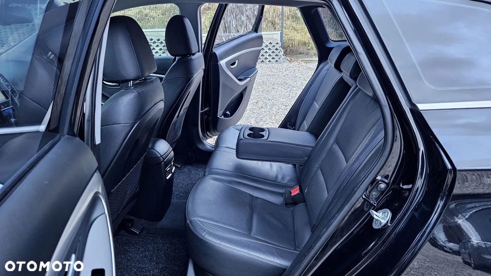 Hyundai i30 1.6 CRDi Automatik Style - 33