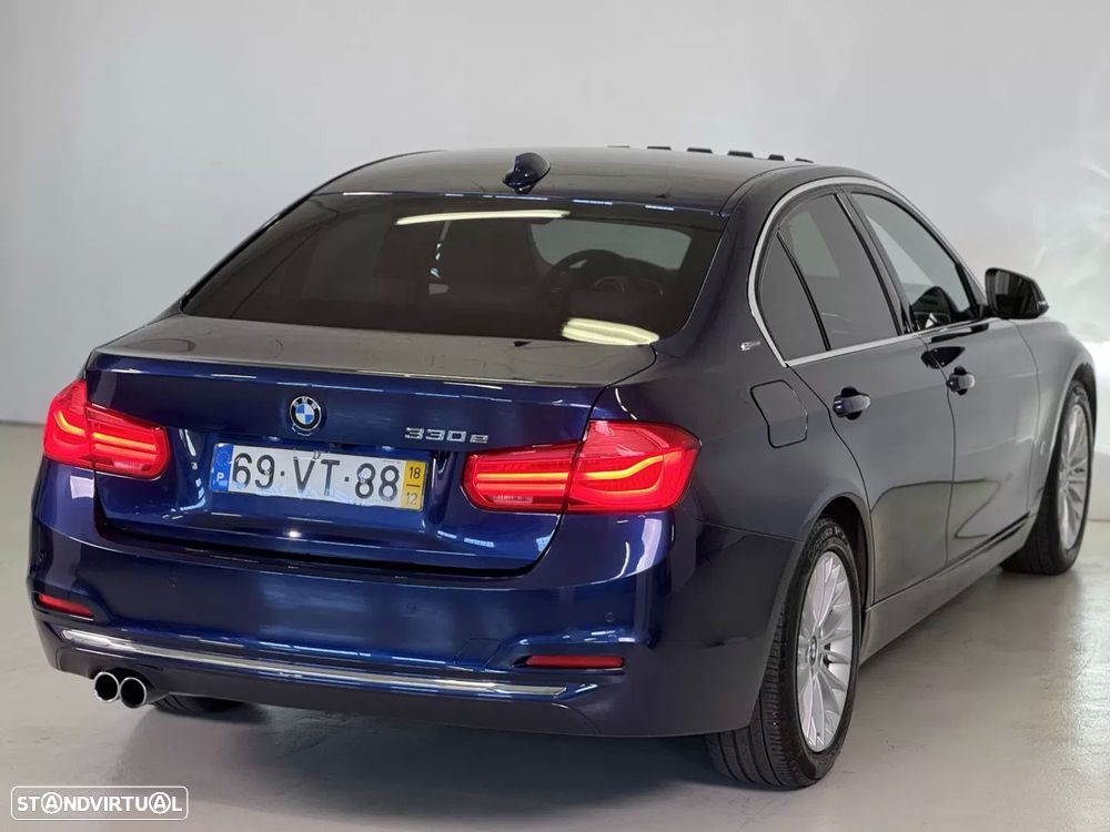 BMW 330 e iPerformance Line Luxury - 27