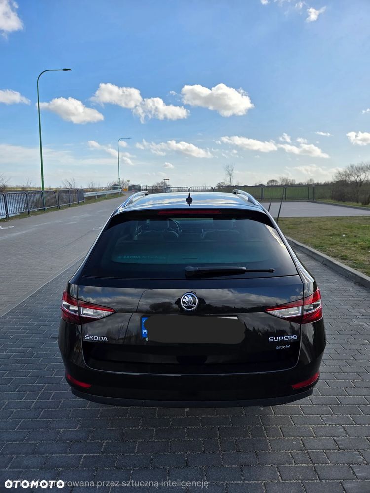 Skoda Superb 2.0 TDI 4x4 Style DSG - 7