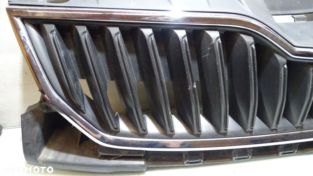 GRILL ATRAPA SKODA FABIA III 6V0853653 - 6
