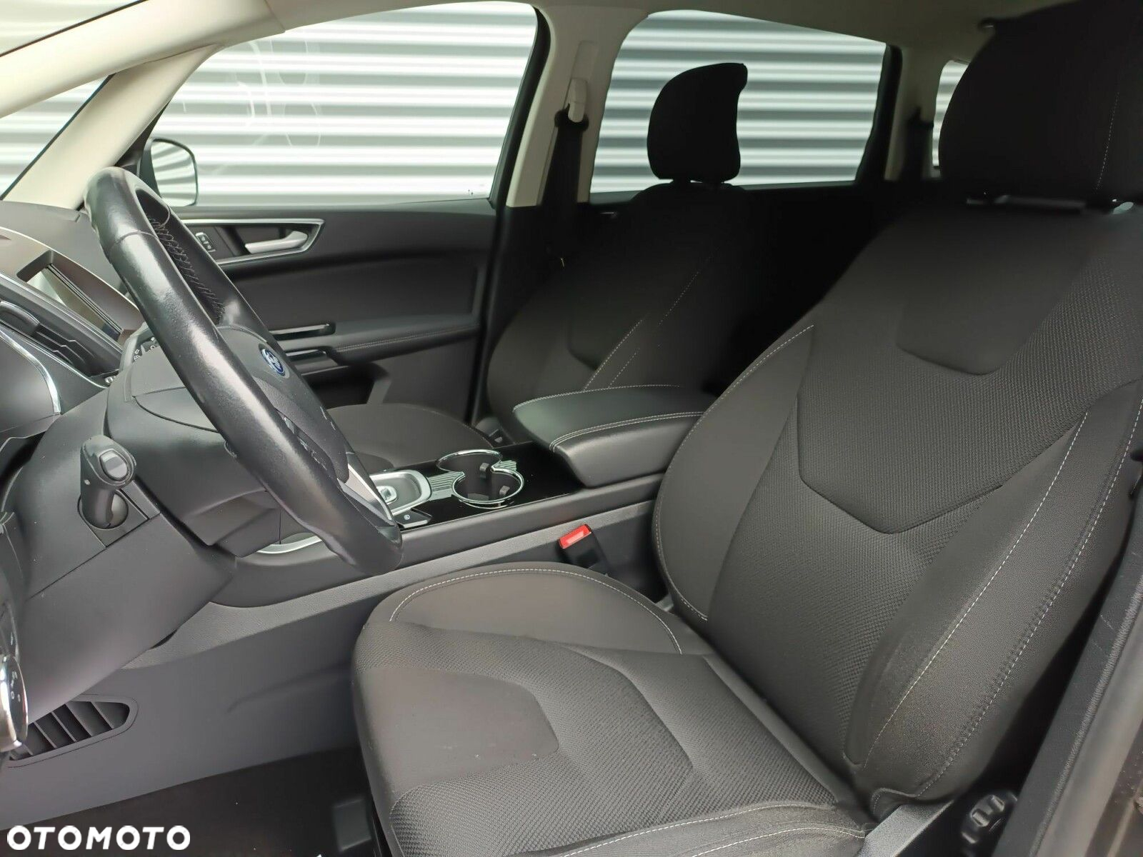 Ford S-Max - 38