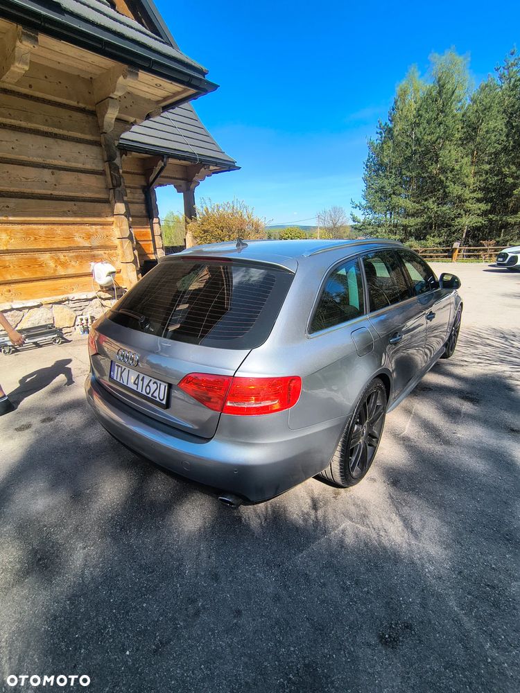 Audi A4 Avant - 8