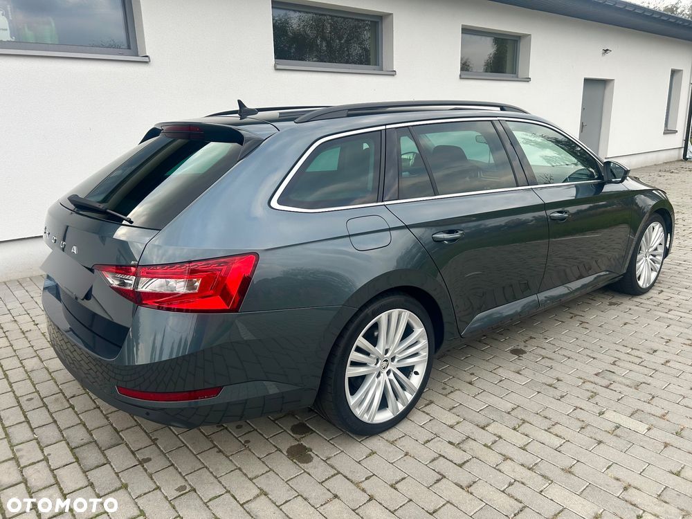 Skoda Superb 2.0 TDI DSG Ambition - 11