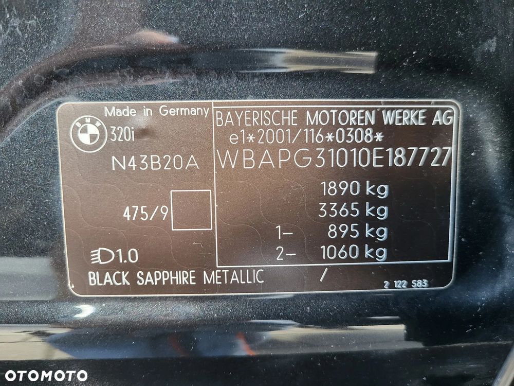 BMW Seria 3 320i - 21