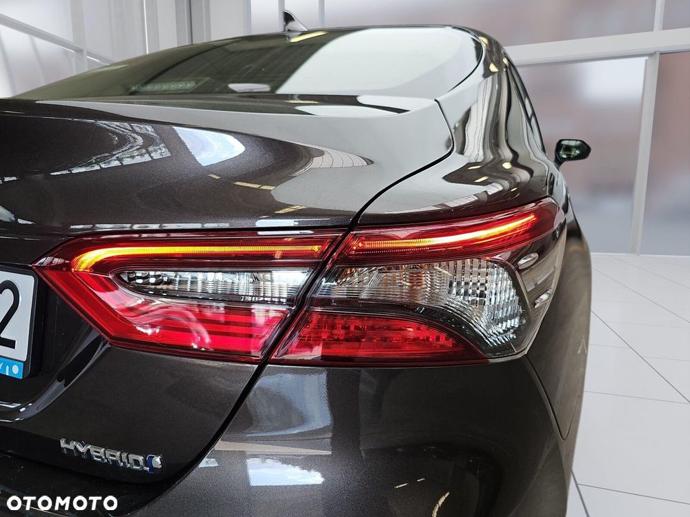 Toyota Camry 2.5 Hybrid Comfort CVT - 33