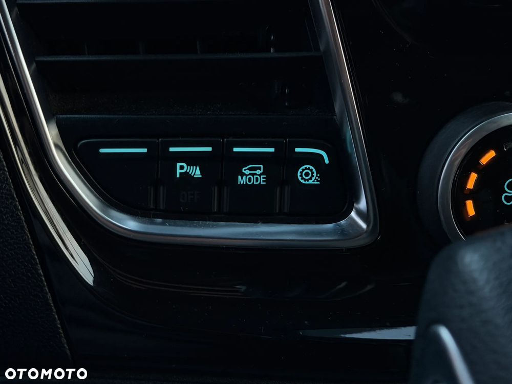 Ford TRANSIT CUSTOM - 21