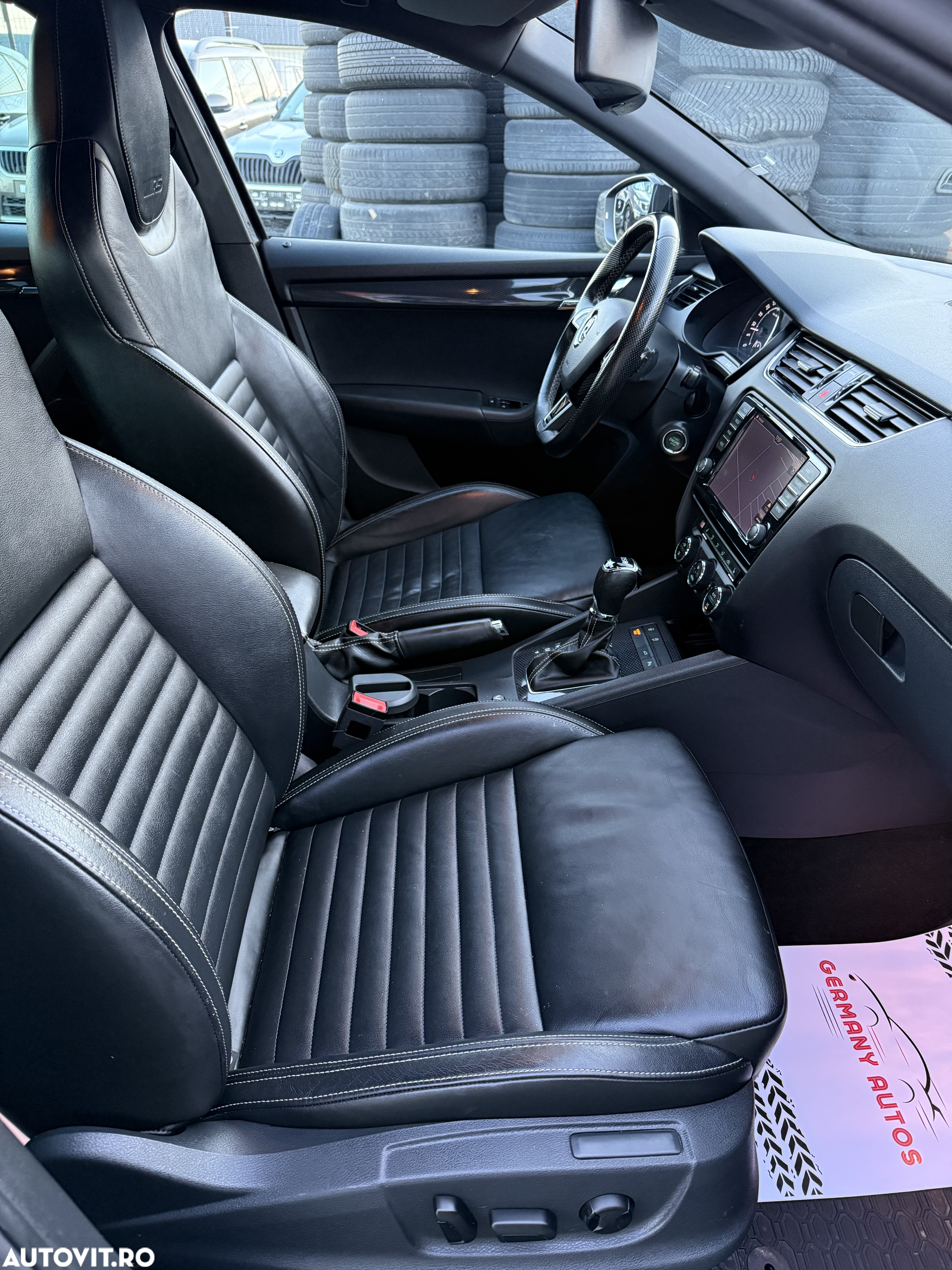 Skoda Octavia 2.0 TDI DSG RS - 7