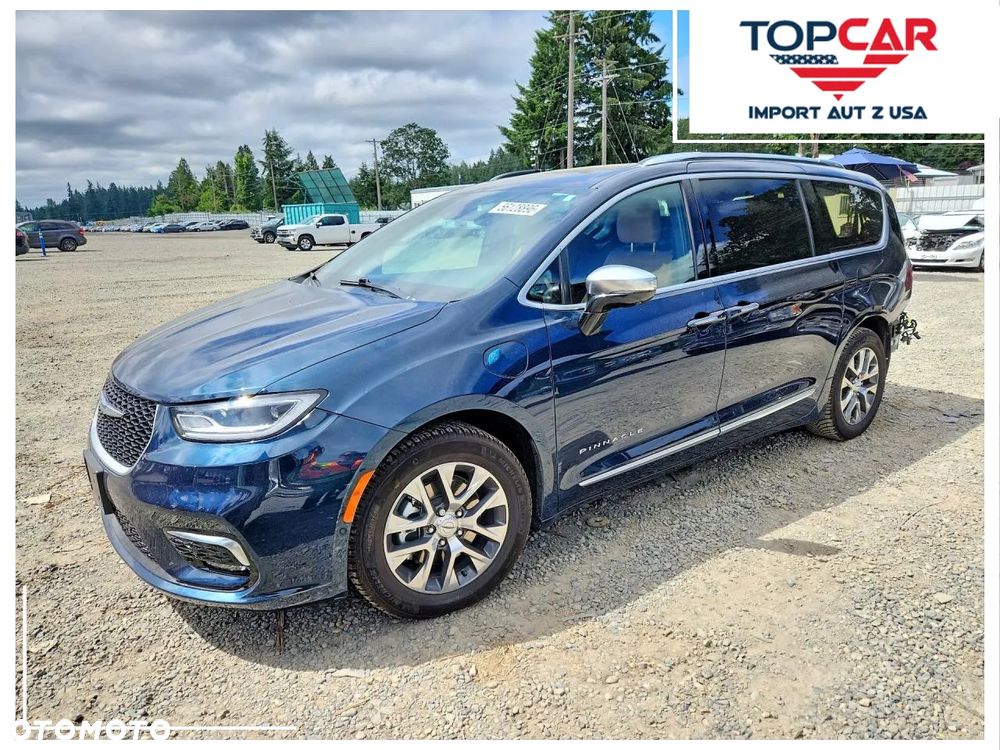 Chrysler Pacifica - 1