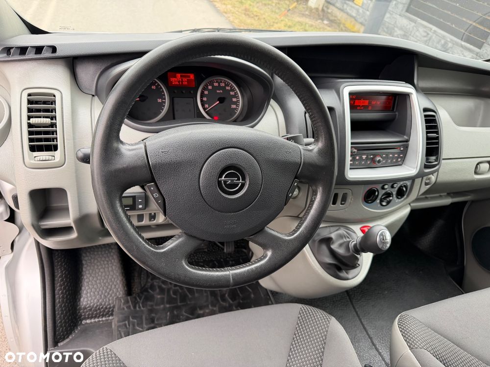 Opel Vivaro Long - 10