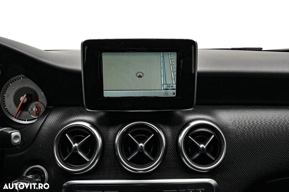 Mercedes-Benz A - 18