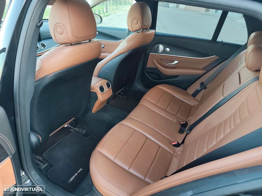 Mercedes-Benz E 300 - 10